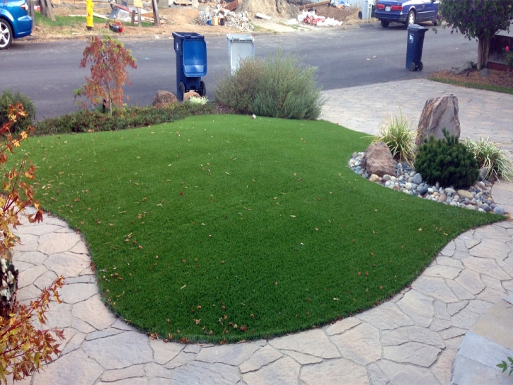 Green Lawn Camp Pendleton South, California Paver Patio