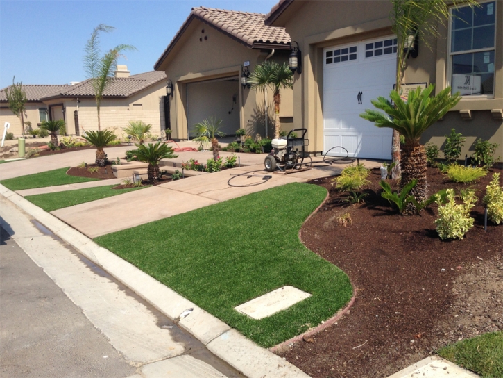 Green Lawn Hidden Hills, California Rooftop, Front Yard Landscape Ideas