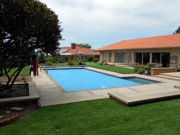 Synthetic Turf Supplier Ramona, California Indoor Putting Green, Beautiful Backyards